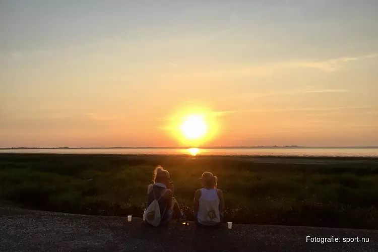 Avondwandeling met zonsondergang