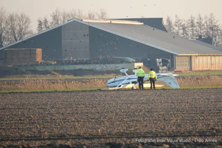 Onderzoek naar over de kop geslagen vliegtuigje in Middenmeer