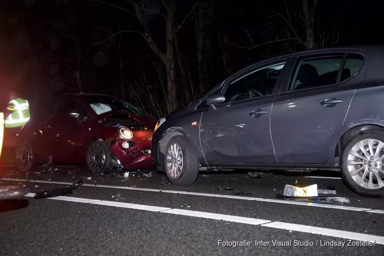 Drie auto&#39;s betrokken bij ongeluk Hippolytushoef, veel hulpdiensten aanwezig