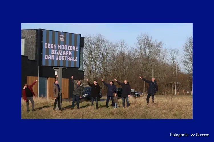 Geen mooiere bijzaak dan voetbal