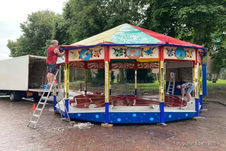 Dolle Bonte Molen opent de Wieringer Kermis