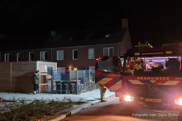 Tuinset in brand in tuin Wieringerwerf