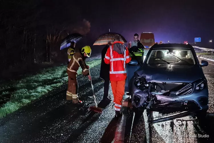 Flinke ravage en gewonde bij ongeval op A7