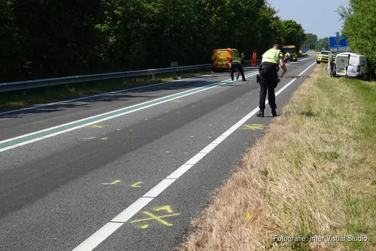 Veel schade en gewonde bij ongeval met drie auto`s op N99