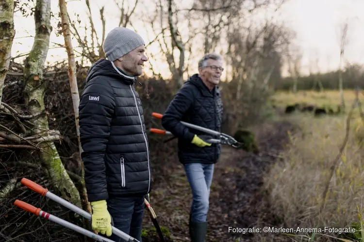 Natuurwerkdag bij Staatsbosbeheer in op Wieringen en in het Dijkgatbos