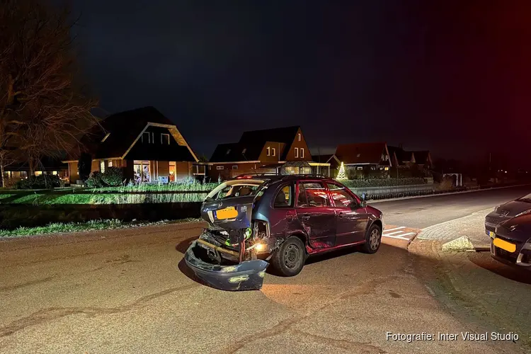 Flinke schade bij aanrijding Molenvaart in Anna Paulowna