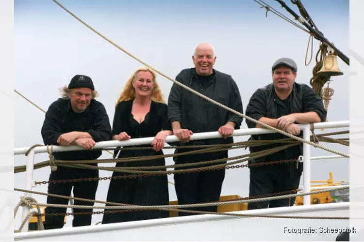 Scheepsfolk op 22 april in De Kapel Andijk