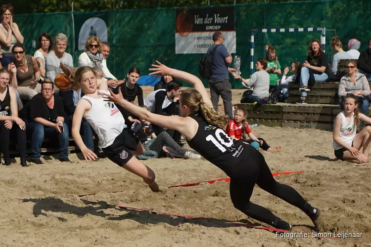 Beachhandballtoernooi bij ZAP